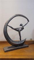 Escultura Mulher Dance Moon 34cm Escultura Mulher Dance Moon 34cm