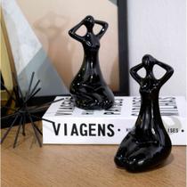 Escultura Mulher Em Porcelana Preto 17x8 cm M02 - D'Rossi Escultura Mulher Em Porcelana Preto 17x8 cm M02 - D'Rossi