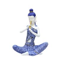 Escultura mulher tai tocando flauta azul - Bras Continental