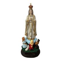 Escultura Nossa Senhora de Fátima com Pastores 20 cm Resina - Lua Mística - 100% Original - Loja Oficial