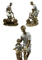 Escultura Pai e Filho Bicicleta amor pai e filho decoração