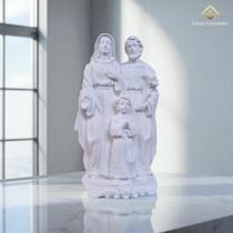 Escultura Sagrada Família 30 Cm Ideal P/ Decoração Religiosa Ambientes Sagrados VÁRIAS VARIEDADES Escultura Sagrada Família 30 Cm Ideal P/ Decoração Religiosa Ambientes Sagrados VÁRIAS VARIEDADES