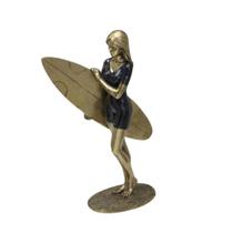 Escultura surfista mulher decorativa em resina - 25cm