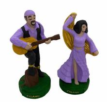 Esculturas Ciganos Casal Lilás 11 Cm Em Resina