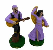 Esculturas Ciganos casal lilás 11cm resina Esculturas Ciganos casal lilás 11cm resina