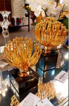 Esculturas Decorativas Base Marmore Enfeite Metal Rico Detal