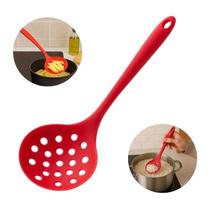 Escumadeira Vermelha 33cm de Silicone Flexível Livre de BPA Escumadeira Vermelha 33cm de Silicone Flexível Livre de BPA