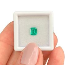 Esmeralda EmeraldCut 0,69ct (1)