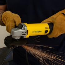 Esmerilhadeira 4 1 2 127V 650W Ferramenta Elétrica para Corte e Desbaste Esmerilhadeira 4 1 2 127V 650W Ferramenta Elétrica para Corte e Desbaste