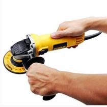 Esmerilhadeira angular 4.1/2" 800 watts rotação de 12.000 rpm - DWE4020 - Dewalt 220v Esmerilhadeira angular 4.1/2" 800 watts rotação de 12.000 rpm - DWE4020 - Dewalt 220v