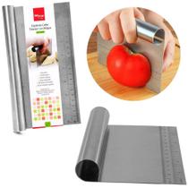 Espatula de cozinha cortador / raspador com regua de inox multiuso 22x12,5cm - WINCY Espatula de cozinha cortador / raspador com regua de inox multiuso 22x12,5cm - WINCY