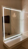 Espelho Banheiro Camarim 60x60 iluminado Led - Top Vidros