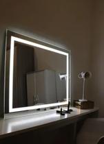 Espelho com faixa LED para banheiro 80x70cm Touch Screen Espelho com faixa LED para banheiro 80x70cm Touch Screen