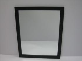 Espelho com moldura preta 40 x 50 cm