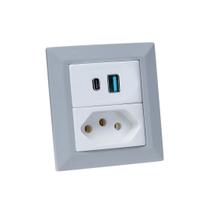 Espelho de Tomada Duplo Chanfrado 1 Tom 20A 2 Usb 9.0A Cinza