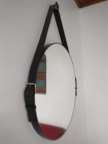 Espelho decorativo 40 cm diâmetro com fivelas COR PRETO Espelho decorativo 40 cm diâmetro com fivelas COR PRETO