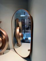 Espelho Decorativo Adnet Oval Orgânico 35x60 cm + Pendurador