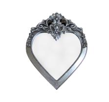 Espelho Decorativo Formato Coração Entalhes Classico Formosa