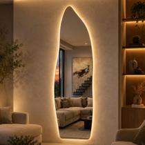 Espelho Decorativo Orgânico Magnus 150cm com Iluminação LED Integrada e Sensor Touch, 3 Cores de Luz Ajustáveis