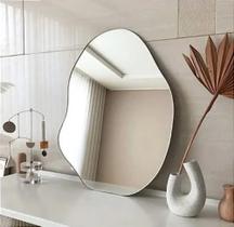 Espelho Decorativo Organico Moderno de Luxo 80 x 60 cm