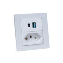 Espelho Duplo Reto com 1 Tomada 20A 2 Usb 9.0A