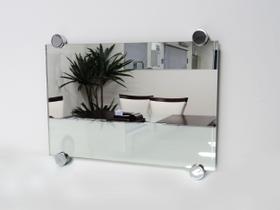 Espelho Lapidado Com Bisotê fixado com botões - 30x40cm - Woodglass
