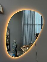 Espelho Orgânico Com Led 95x67cm Decorativo Sala Banheiro