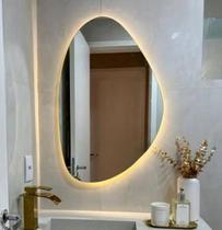 Espelho Orgânico Decorativo Lapidado com LED 90x65 cm E02 para Sala, Quarto, Banheiro, Cozinha, 3000K 110v (LED QUENTE)