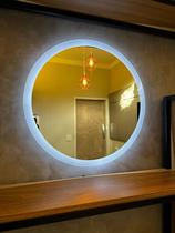 Espelho Redondo Jateado Com Led À Pilha 60x60 Cm Decorativo Espelho Redondo Jateado Com Led À Pilha 60x60 Cm Decorativo