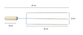 Espeto triplo 69 cm cabo madeira