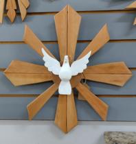 Espírito santo em madeira