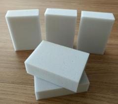 Esponja auxiliar de limpeza de anilox.