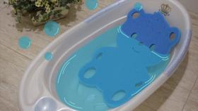 Esponja para Banheira Assento Azul Adoleta Bebê