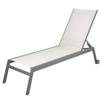 Espreguiçadeira Chaise Outdoor Externa Itaguá Rivatti Alumínio Amêndoa Tela Mesh Bege c/ Rodinhas