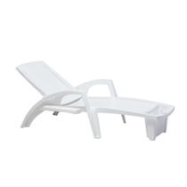 Espreguiçadeira Sole Reclinável Branca em Polipropileno com Proteção UV Pisani