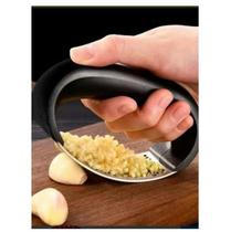 Espremedor Amassador de Alho Manual Inox Preto