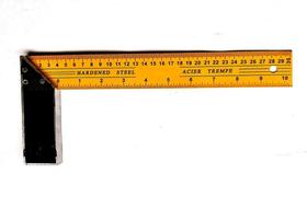 Esquadro Profissional 90 graus 30cm Idea