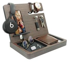 Estação de ancoragem Wood Phone Namore para homens com organizador