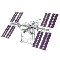 Estação Espacial Internacional Modelo De Metal Fascinations Inc.