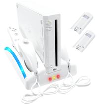 Estação organizadora de jogos do console ohhnac Wii, carregador remoto Wii, base Wii Stand, 2 unidades de bateria recarregável compatível com o kit Nunchuk do console Nintendo Wii Estação organizadora de jogos do console ohhnac Wii, carregador remoto Wii, base Wii Stand, 2 unidades de bateria recarregável compatível com o kit Nunchuk do console Nintendo Wii