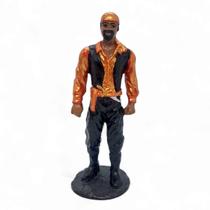Estátua Cigano Preto Vermelho Resina Umbanda Candomblé 14 cm