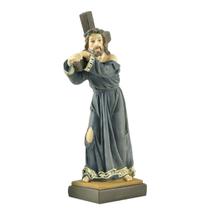 Estátua de Jesus carregando cruz em resina pintada à mão 20,5 cm