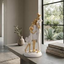 Estátua Decorativa Família Pai Mãe E Duas Filhas Moderna VÁRIAS VARIEDADES Estátua Decorativa Família Pai Mãe E Duas Filhas Moderna VÁRIAS VARIEDADES