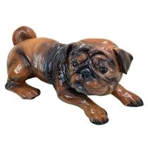 Estatua em Resina Cachorro Pug Deitado Pintura Á Mão Dog