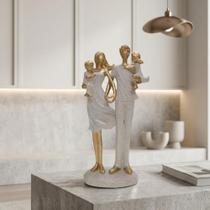 Estátua Família 2 Filhos em Gesso Efeito Granito e Dourado 27cm VÁRIAS VARIEDADES Estátua Família 2 Filhos em Gesso Efeito Granito e Dourado 27cm VÁRIAS VARIEDADES