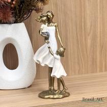 Estátua Mãe com Menina e Bebê Estátua Mãe com Menina e Bebê