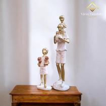 Estátua Pai C/2 Filhos Brincando De Bola Acabamento Impecável Várias Variedades