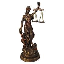 Estátua thêmis deusa da justiça com balança resina cor ouro envelhecido