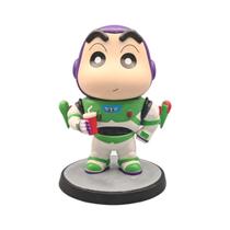 Estatueta de brinquedo de cosplay Shin-Chan Buzz Lightyear inspirada em uma história