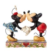 Estatueta Disney Traditions Mickey e Minnie - Enesco - 16,5 cm